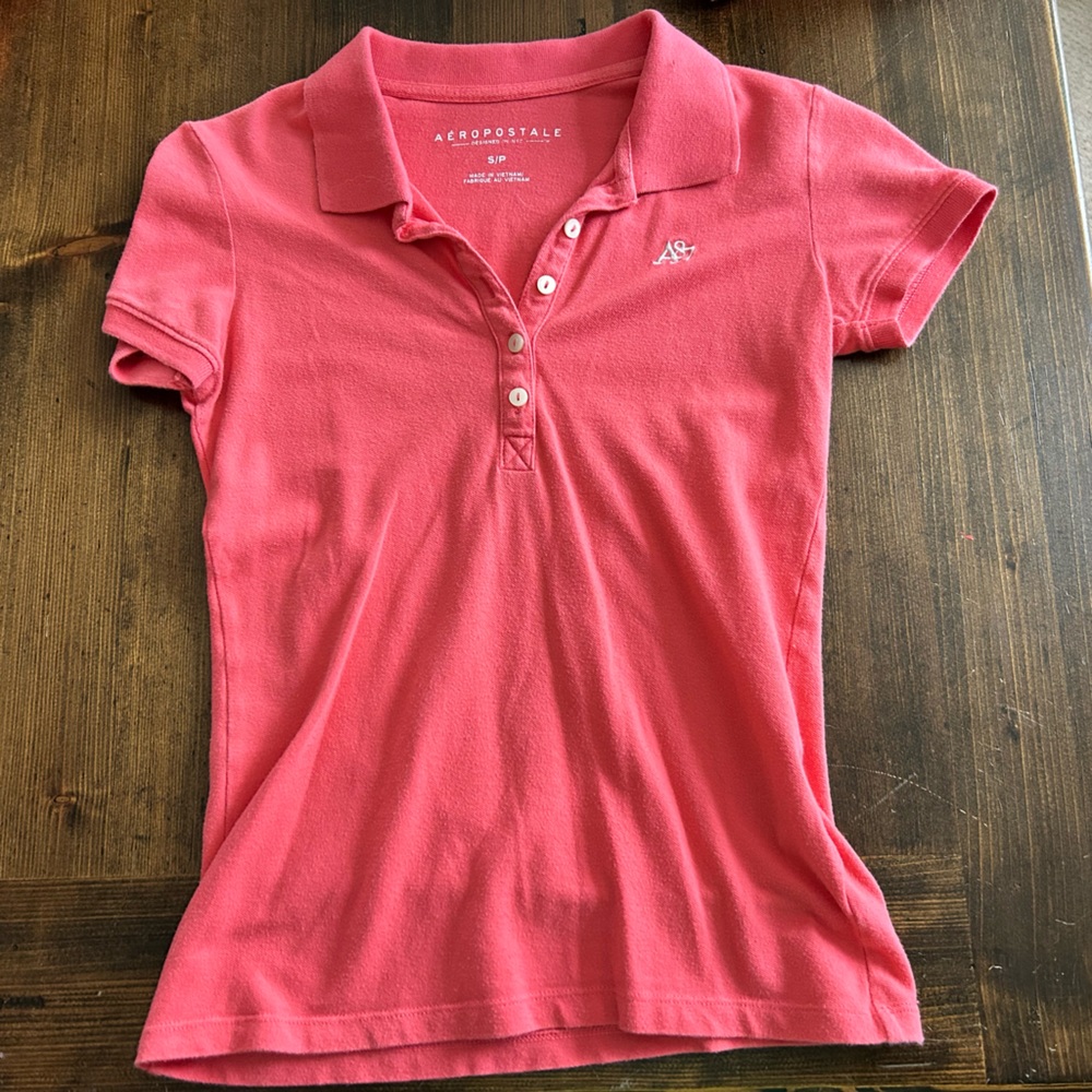 Cute peachy color shirt